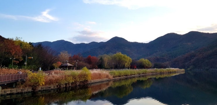  대구 명소 데이트코스, 월광수변공원(도원지, 수변산책로, 청룡산)