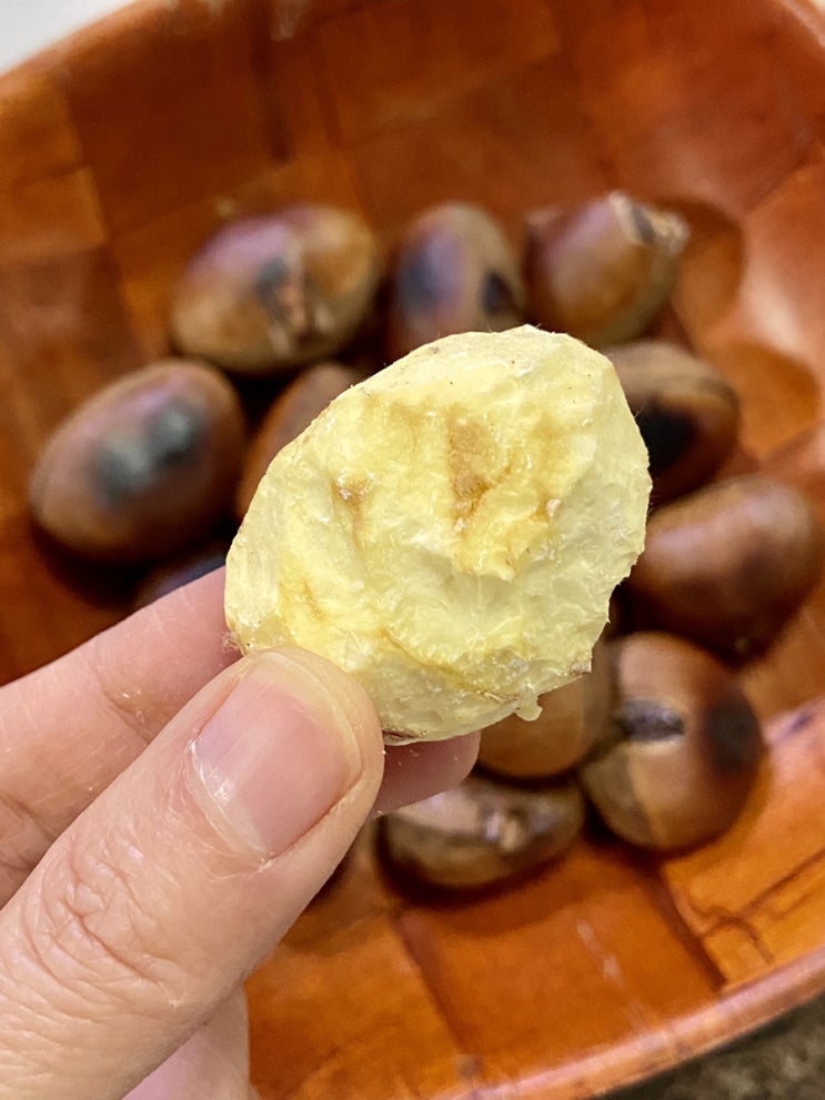  제철 음식 밤 정말 달고 맛있네요, 영양도 만점!