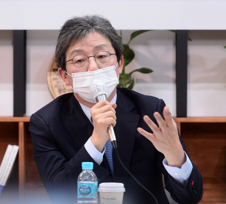  유승민이 주장하는 3차 재난 지원금 ; 계단식 지원이란?