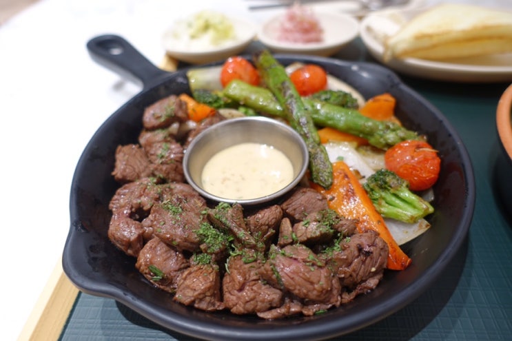  죽전 신세계 맛집 바비레드 미니 스테이크 쵝오