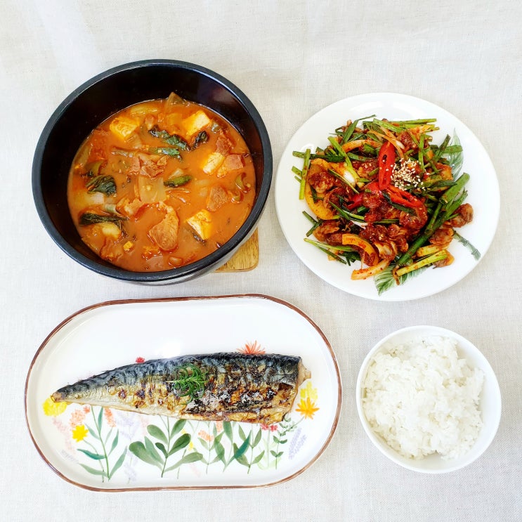  더반찬& 반찬배달 새벽배송되는 반찬거리 장보기