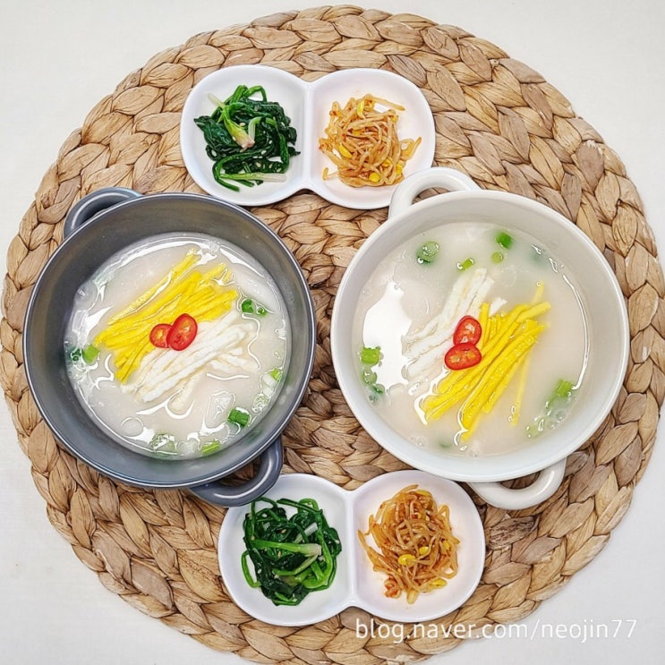 Jinny's 집밥레시피 아침메뉴 간단 사골 떡국끓이기 계란지단 올려서 Jinny's 집밥레시피 아침메뉴 간단 사골 떡국끓이기 계란지단 올려서