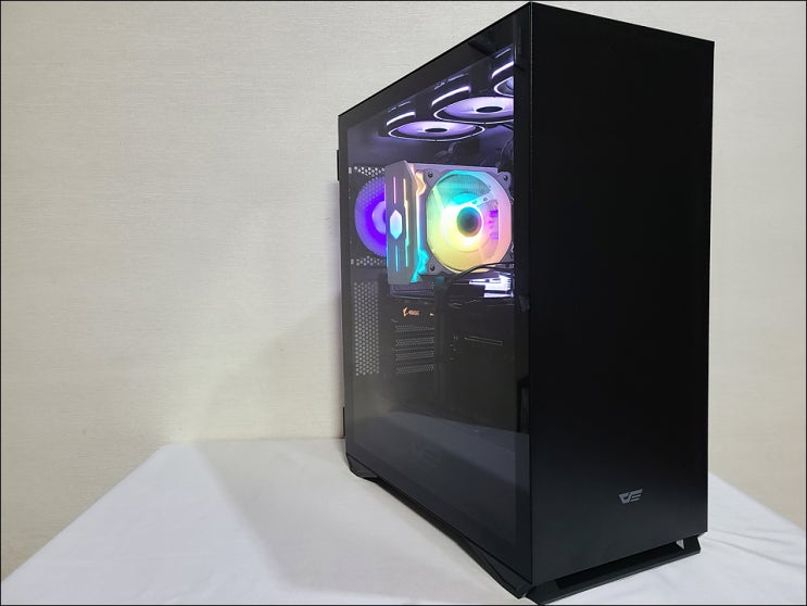  다양한 선택 가능한 PC케이스 다크플래쉬 DLX22 NEO 강화유리 케이스