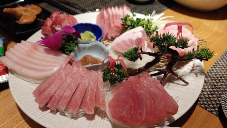 마포공덕맛집, 이춘복 참치 공덕점, 리필을 해도 처음 나왔던 종류 그대로 나오는 집^^~ 불금 보내기~ㅎ, 공덕 복합개발 효성해링턴 스퀘어, 경의선 숲길공원~