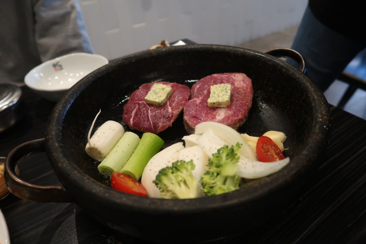 광명역맛집 | 광명동굴맛집 으로 강추하는 고기랑 찌개맛집 '온돌'