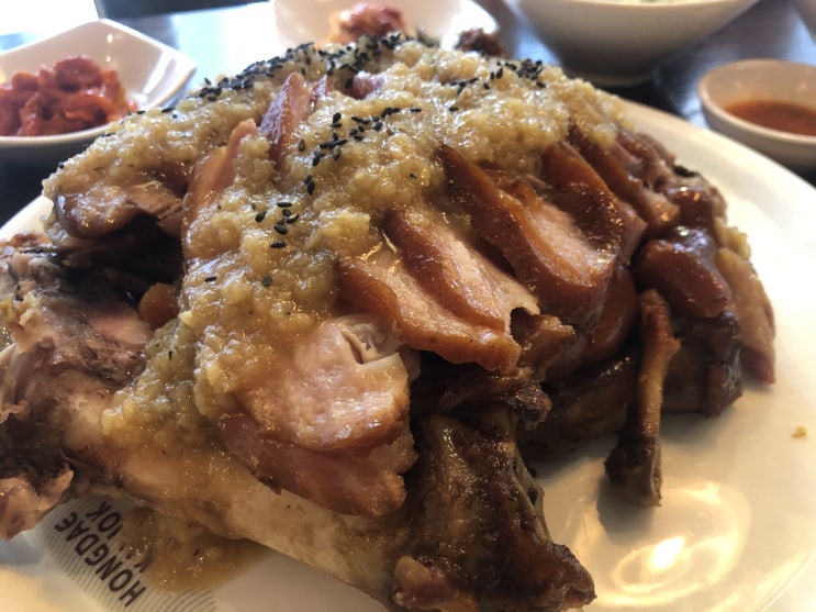  홍대칼족 강남점: 가성비 넘치는 족발+칼국수무한리필