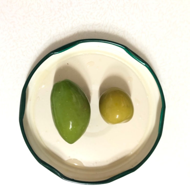  와인과 잘 어울리는 맛있는 올리브 추천 - 식감있는 올리브(후기O)