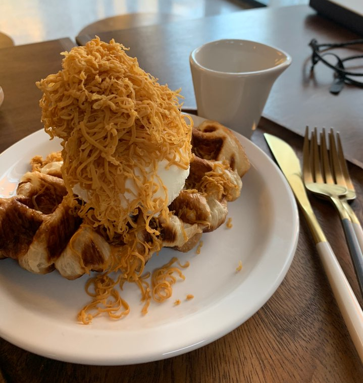 [통영 카페] 크로플 맛에 감탄한 크로플 맛집 통영 갤러리 카페 아트스페이스.곡!