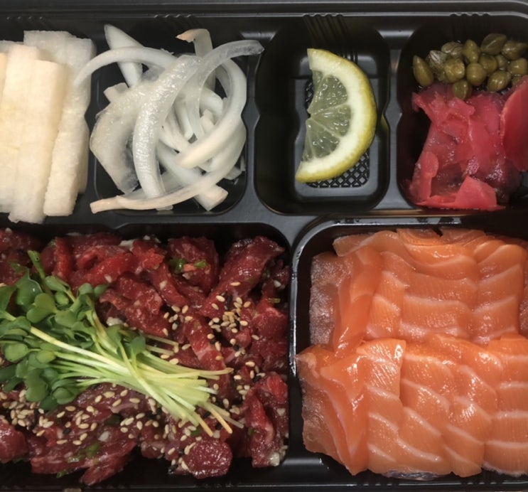  주차 편한 신논현역 맛집 - 언구비육회(연어/육회/탕탕이)