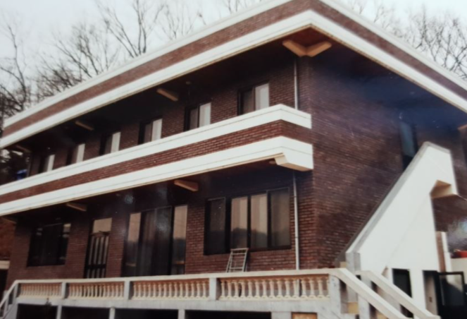  이경교, <하숙집>