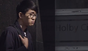  영드에 나오는 하이퍼리얼리즘 한국인 캐릭터 홀비시티 한정수