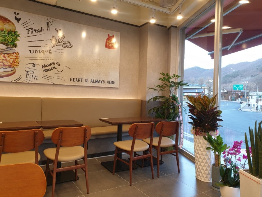 맘스터치 화천산양점 사진 3
