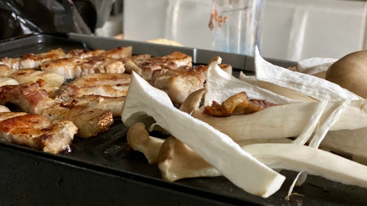  마이산흑돼지삼겹살 집에서 즐겨요