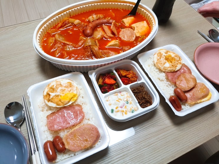 울산 달동 맛집 식탁 위의 밥도둑 돈 품은 김치찜
