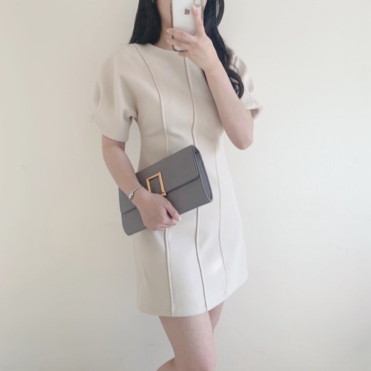  모직 미니 플레어 울 원피스, 쿠론 클러치백