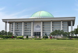 병의원·약국 실손청구대행 법안 국회통과 '분수령' 병의원·약국 실손청구대행 법안 국회통과 '분수령'