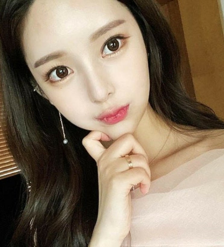 여신강림 야옹이 작가 궁금하다옹 (프로필, 인스타, 남편 이혼, 성형 고백, 전선욱, 드라마 방영일정, 캐스팅 ) 여신강림 야옹이 작가 궁금하다옹 (프로필, 인스타, 남편 이혼, 성형 고백, 전선욱, 드라마 방영일정, 캐스팅 )