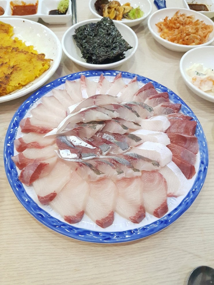  디딤돌 횟집 방어회, 거제 아주동 맛집