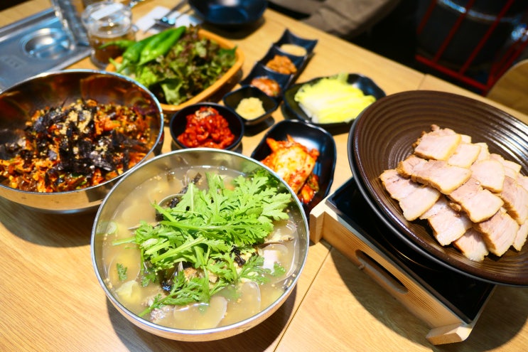  대구 신천역 맛집 : 보쌈이랑 칼국수가 유명한 국수방 신천 직영점! 요즘 자주 방문하는 대구 신암동 맛집