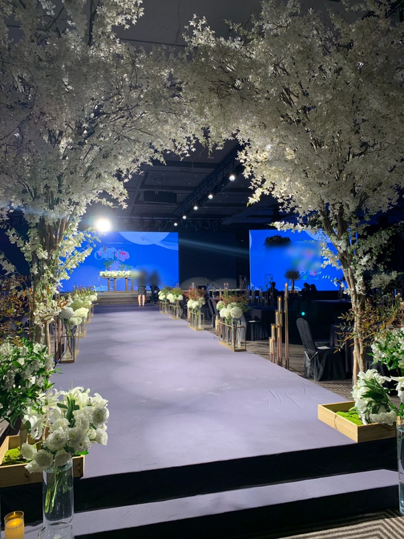 후기] 더파티움 여의도 - 별이 쏟아지는 LED배경, 30m 와이드스크린이 있는 컨벤션홀 : 네이버 블로그, image size:800x1067