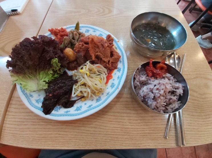  건대 화양동 착한돈까스 한식부페에서 돈가스 없이 점심 먹고 왔습니다