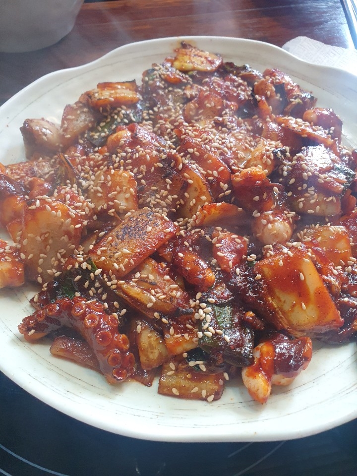  평택 반가의소반 불향 가득한 낙지볶음 나물반찬 맛있어