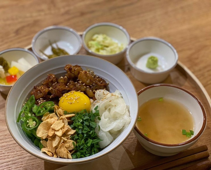  춘천 오월학교; 대창덮밥, 명란크림파스타, 가츠산도 맛집