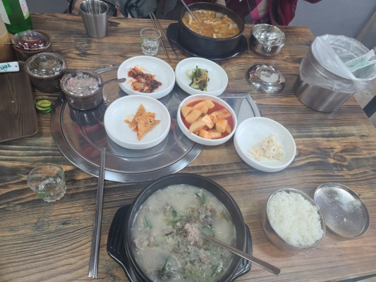  배불리감자탕순대국 춘의역24시간음식점