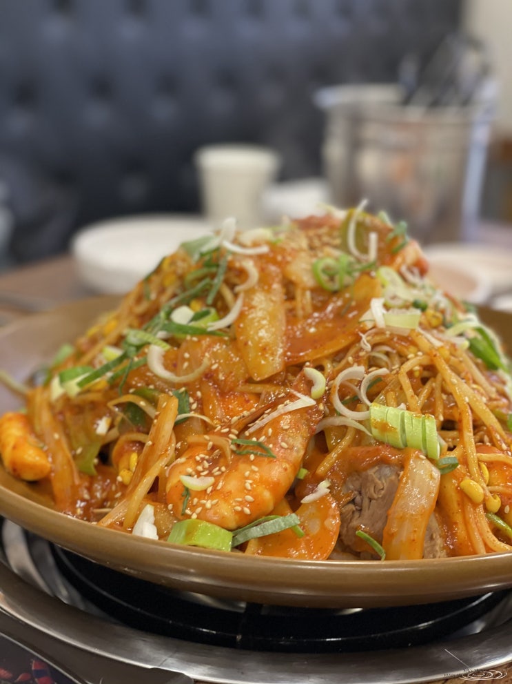  인계동맛집 '청기와감자탕' 부드럽고 푸짐한 뼈찜 맛집