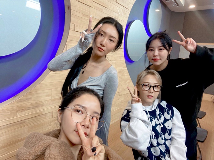 마마무 멤버들이 말하는 화사 첫인상 마마무 멤버들이 말하는 화사 첫인상