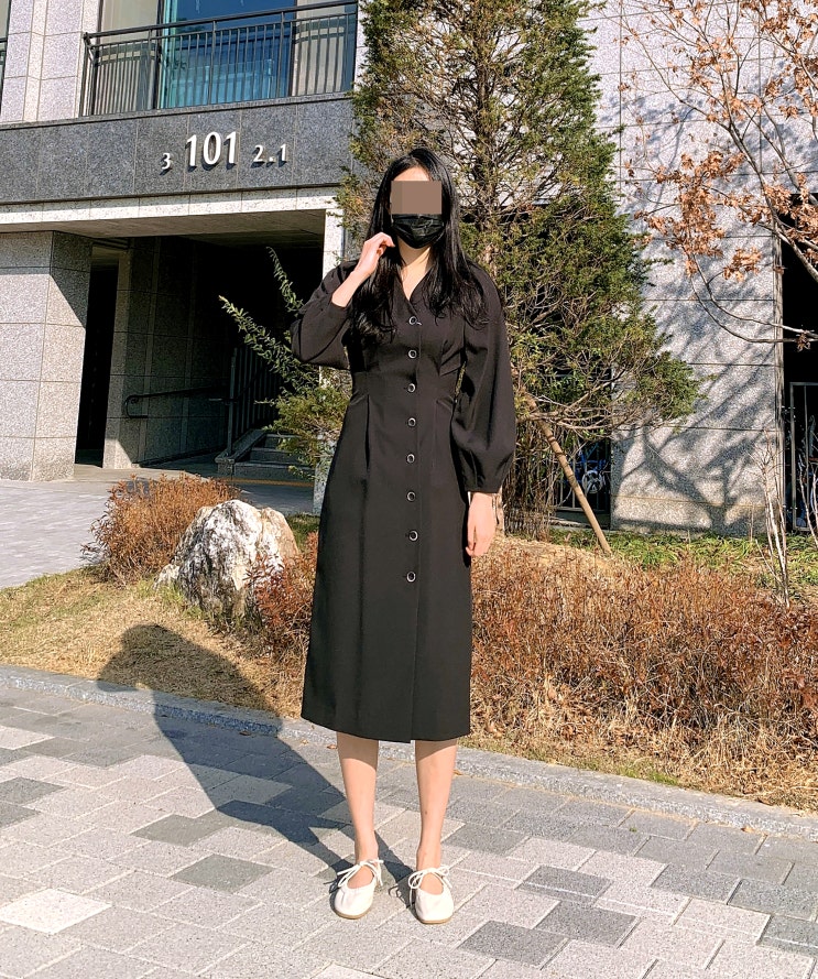  MOHAN 모한 원피스 후기 : TTF V-NECK PUFF SLEEVE DRESS BLACK
