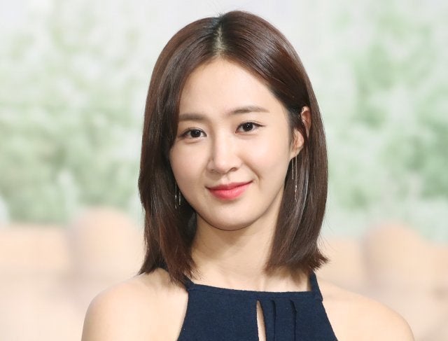 유리 나이 소녀시대 키 건물 오빠 결혼 남자친구 가족 고향 : 네이버 블로그 유리 나이 소녀시대 키 건물 오빠 결혼 남자친구 가족 고향 : 네이버 블로그