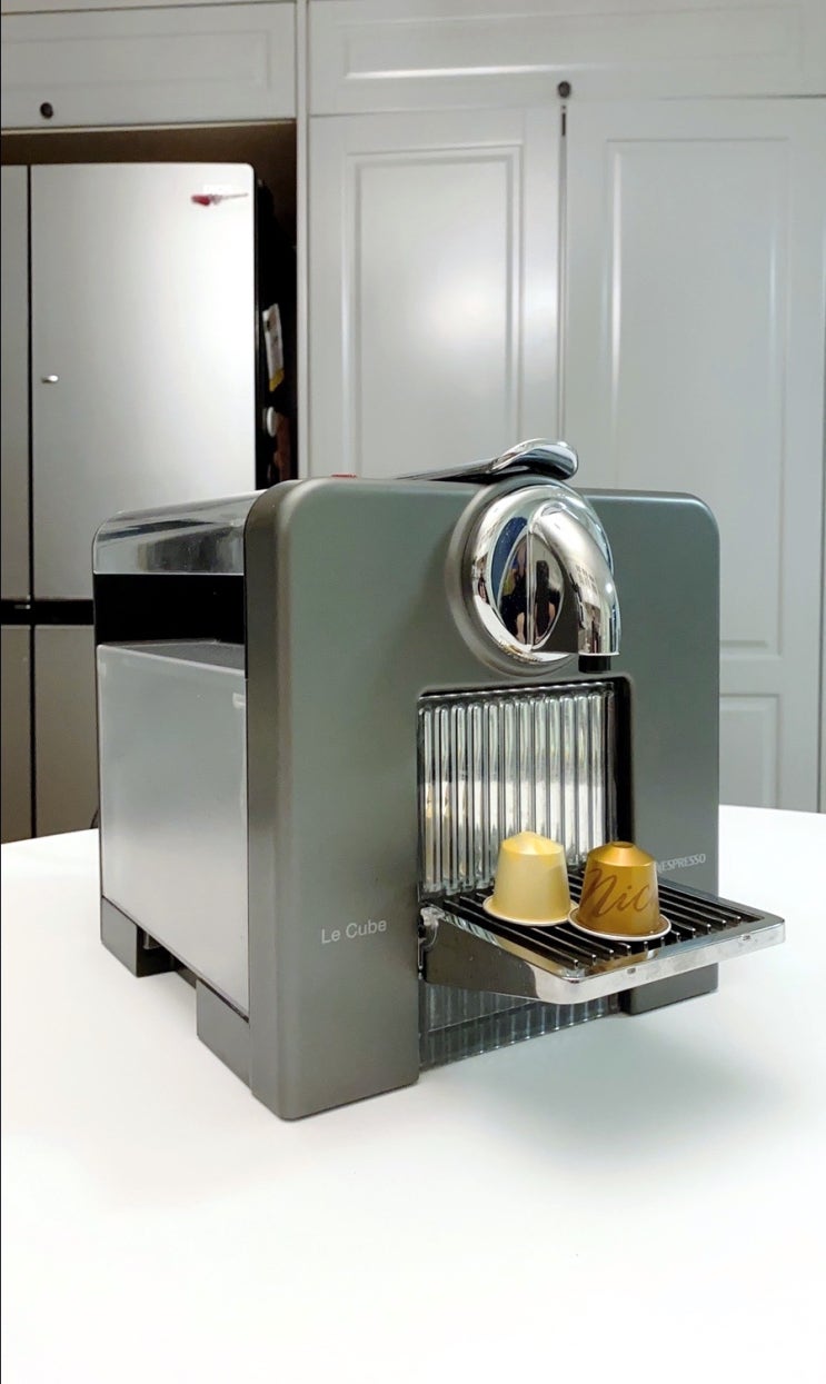  레트로감성 홈카페 네스프레소 르큐브로 완성 (Nespresso Le Cube C185)