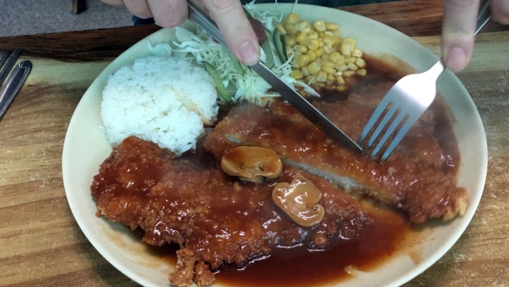  진안읍분식집 돈까스 푸짐함에 기분 좋네요