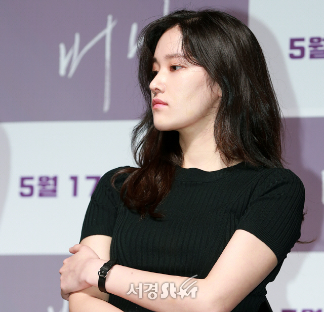  전종서 나이 배우 영화 공항 태도 논란 콜 버닝 키 학력 고향 가족