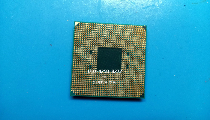 AMD 라이젠 RYZEN 5  1600   cpu핀이 휘어지고 부러진 cpu핀수리