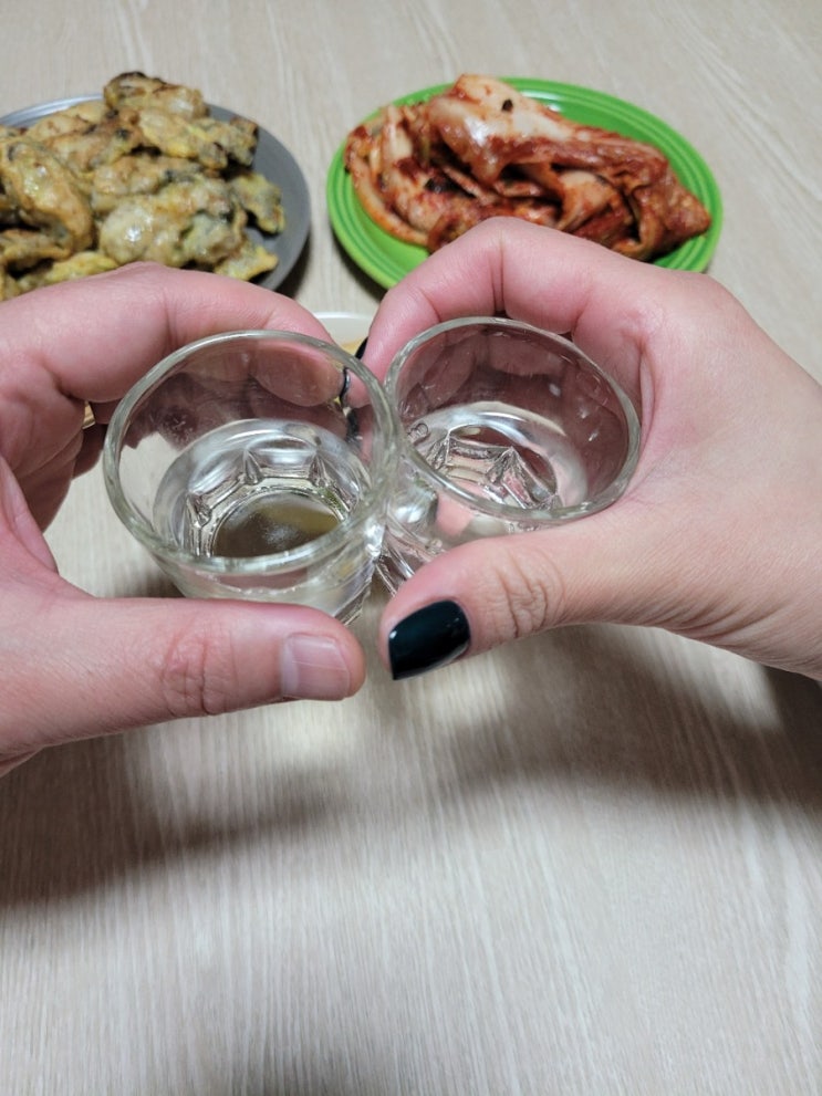  간단하게 준비해서 먹기 좋은 제철 별미 안주 굴전!