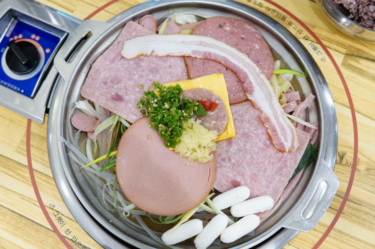 먹어보면 누구나 재방문을 생각하게 되는 서현역 밥집 이태리부대찌개