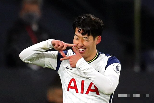 손흥민, 아스널전 골 움짤 무리뉴감독 반응 움짤 'EPL 10호골 또 한번 찰칵 손흥민, 아스널전 골 움짤 무리뉴감독 반응 움짤 'EPL 10호골 또 한번 찰칵
