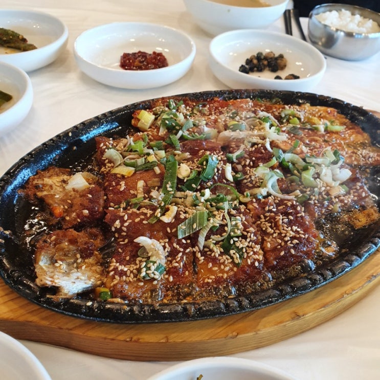  속초쏘라노근처 황태구이더덕구이 정식식당 아침식사  " 왕가수라청 "