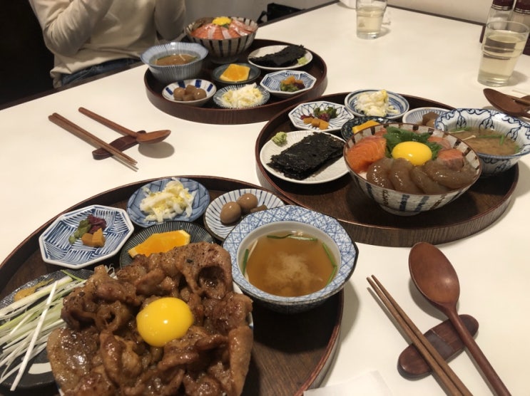 [샤로수길 맛집] 정갈한 덮밥이 나오는 곳! '킷사서울'