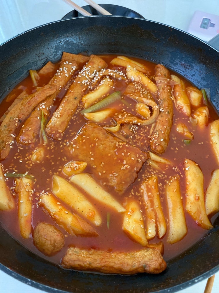  아점으로 떡볶이 타임!