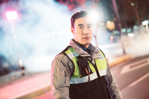 '날아가 개천용' 배우 배성우 음주운전 혐의 입건…소속사 입장 발표 '날아가 개천용' 배우 배성우 음주운전 혐의 입건…소속사 입장 발표