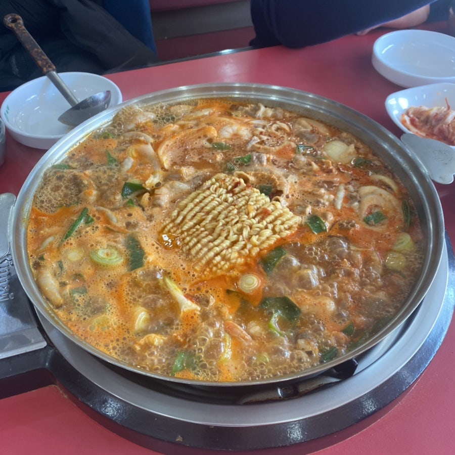놀부부대찌개 김천1호점 사진 5