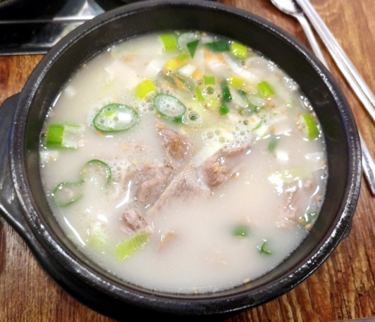 [대전] 날씨가 추울때면 생각나는 국밥..봉명동 쌍둥이수육국밥에서 한그릇해요!