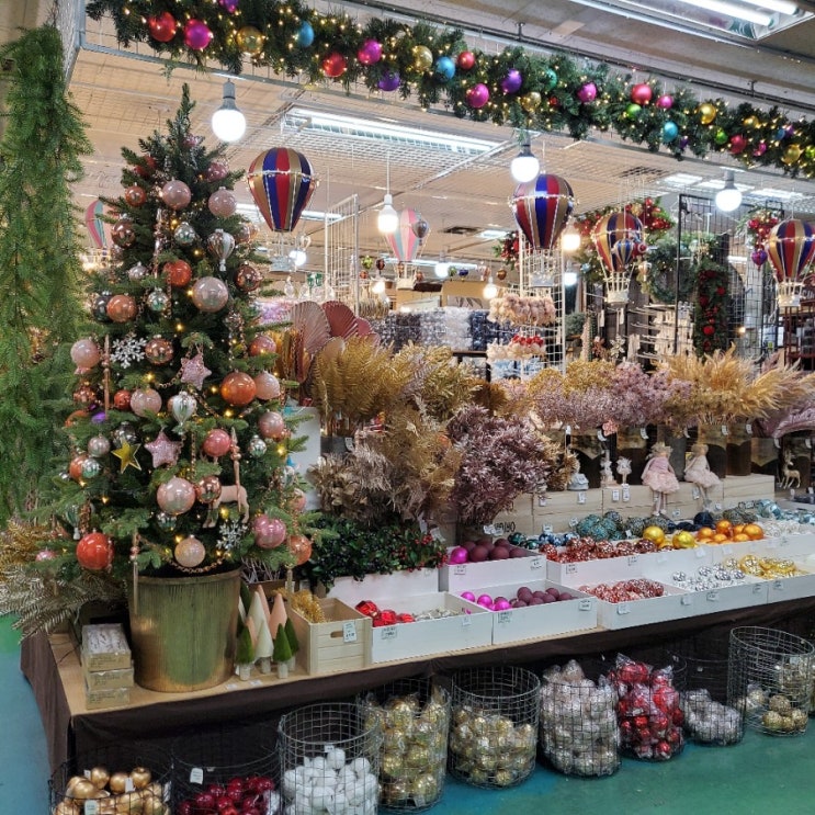 서울 크리스마스 마켓 고속터미널 조화 소품 생화 시장 가는 법 트리 장식 가격