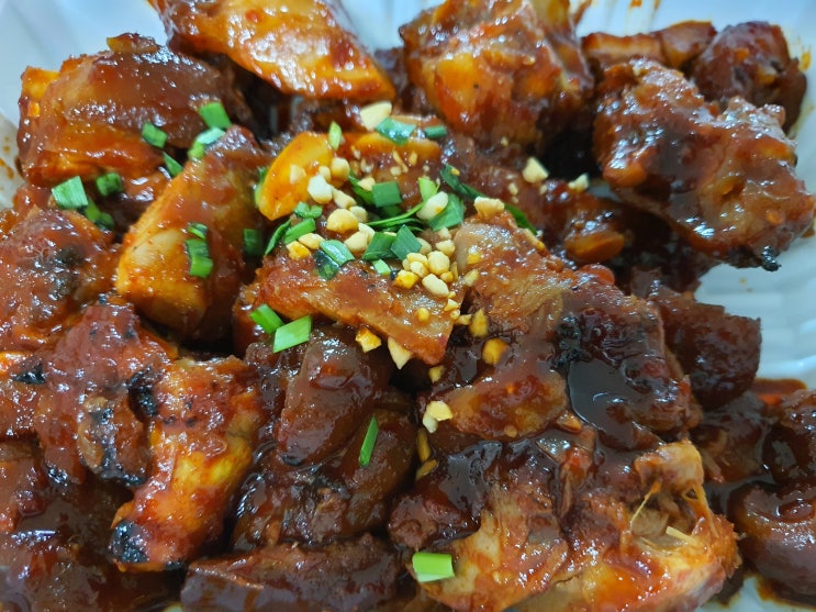  이번 주말 야식은 가장 맛있는 족발로 힐링