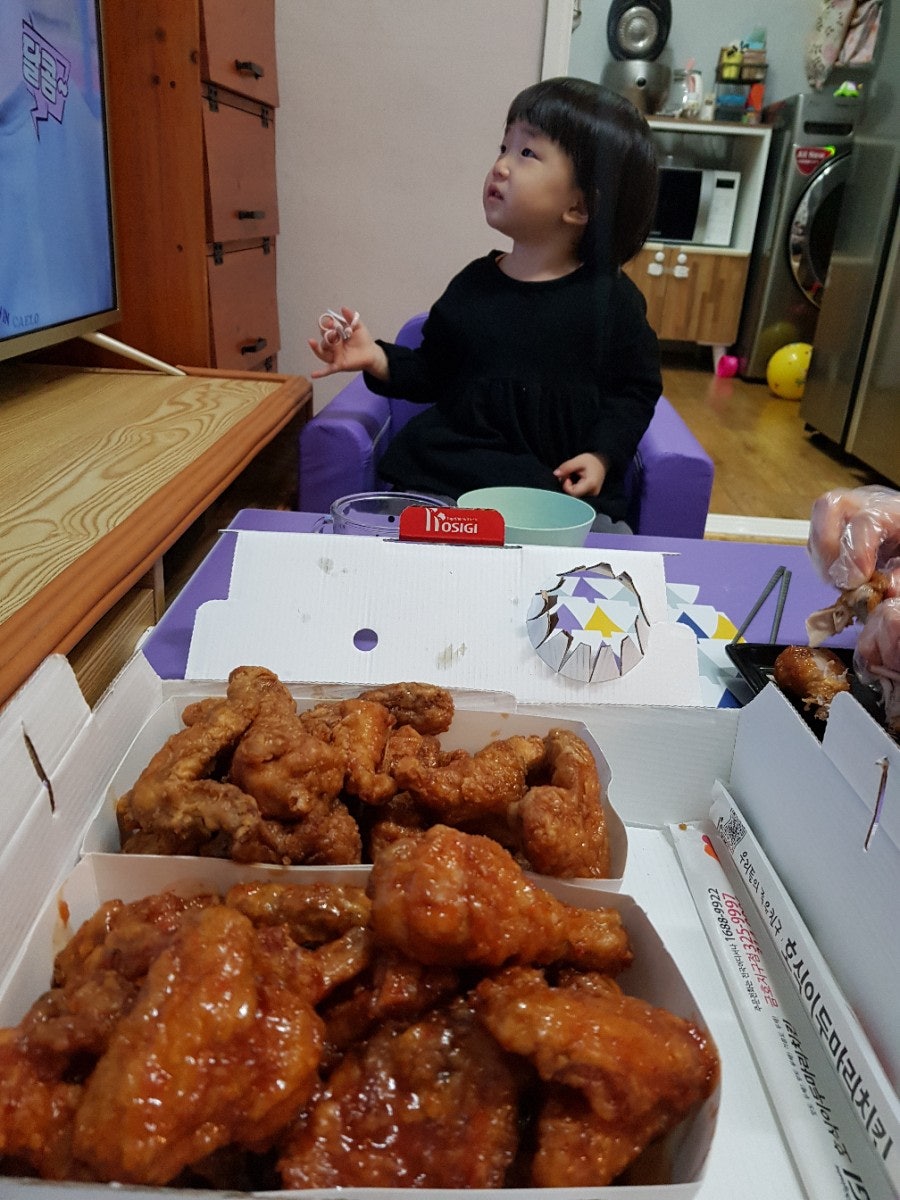 호식이두마리치킨 금호지구점 사진 4