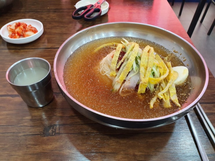  부산시청 육전밀면 맛집 정있는식탁(정식탁)
