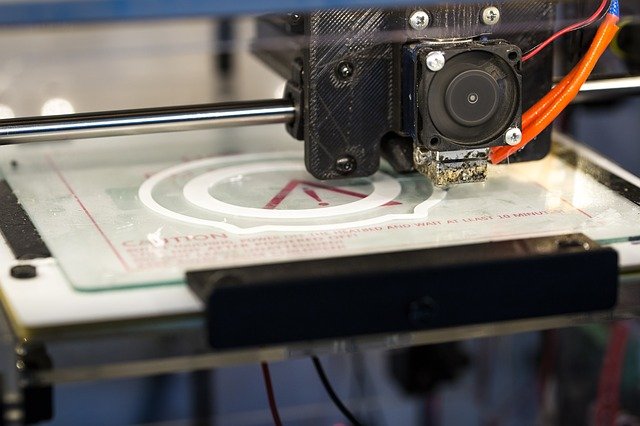 이제는 4차 산업혁명 핵심기술, 3D 프린터 시대